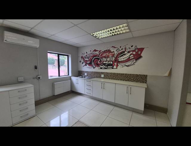 197M² OFFICE TO LET IN BEDFORDVIEW